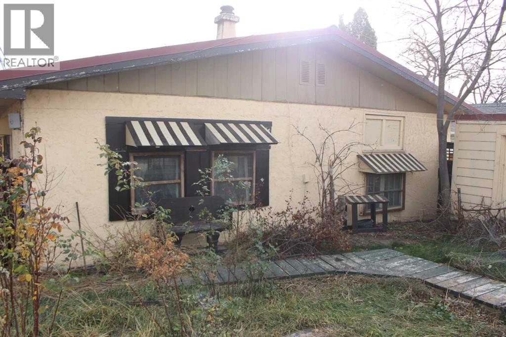 
          118 Jamieson Avenue
            <br/>
            <span>Picture Butte</span>
            , 
            <span>AB</span>
             <span>T0K1V0</span>
         - Photo 10