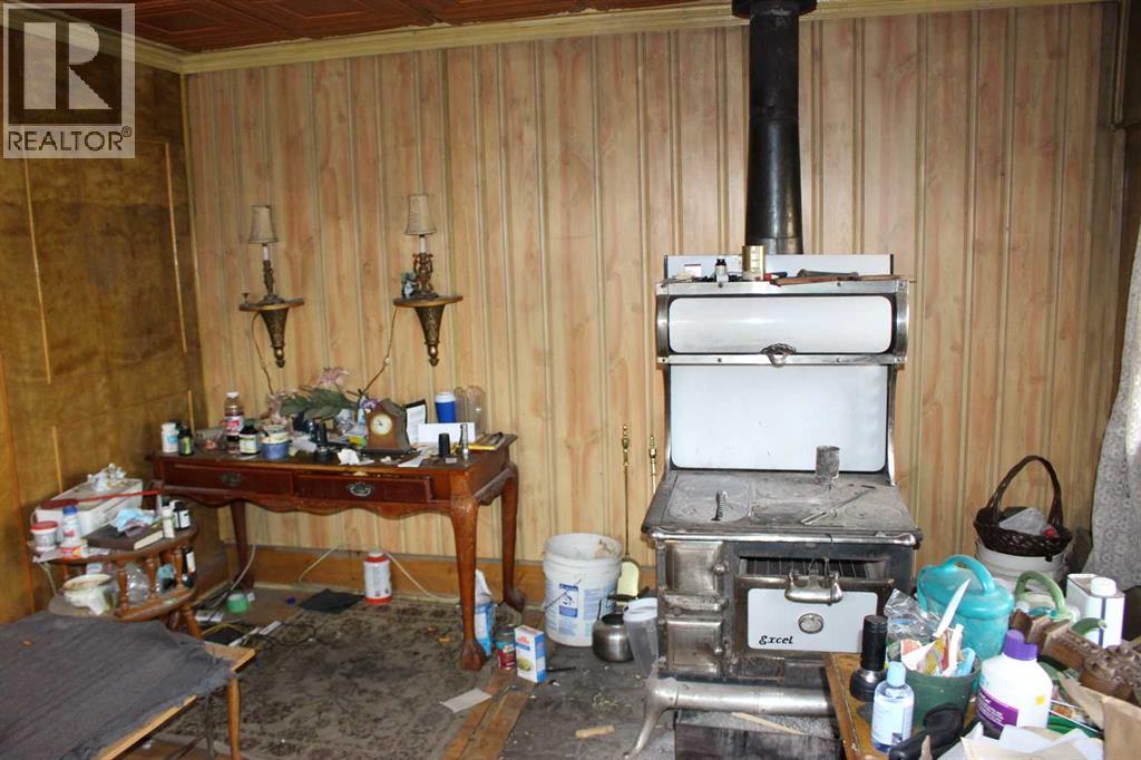 
          118 Jamieson Avenue
            <br/>
            <span>Picture Butte</span>
            , 
            <span>AB</span>
             <span>T0K1V0</span>
        