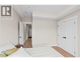 1030 Melanson Unit# C, photo 16
