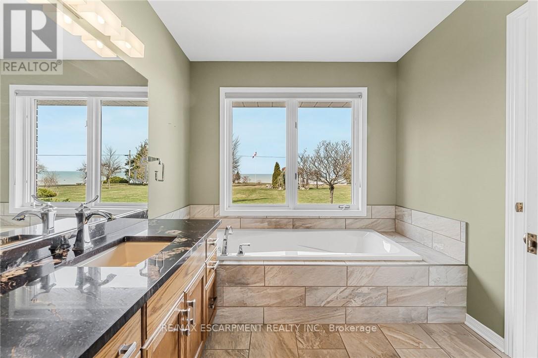 3503 LAKESHORE ROAD - 21