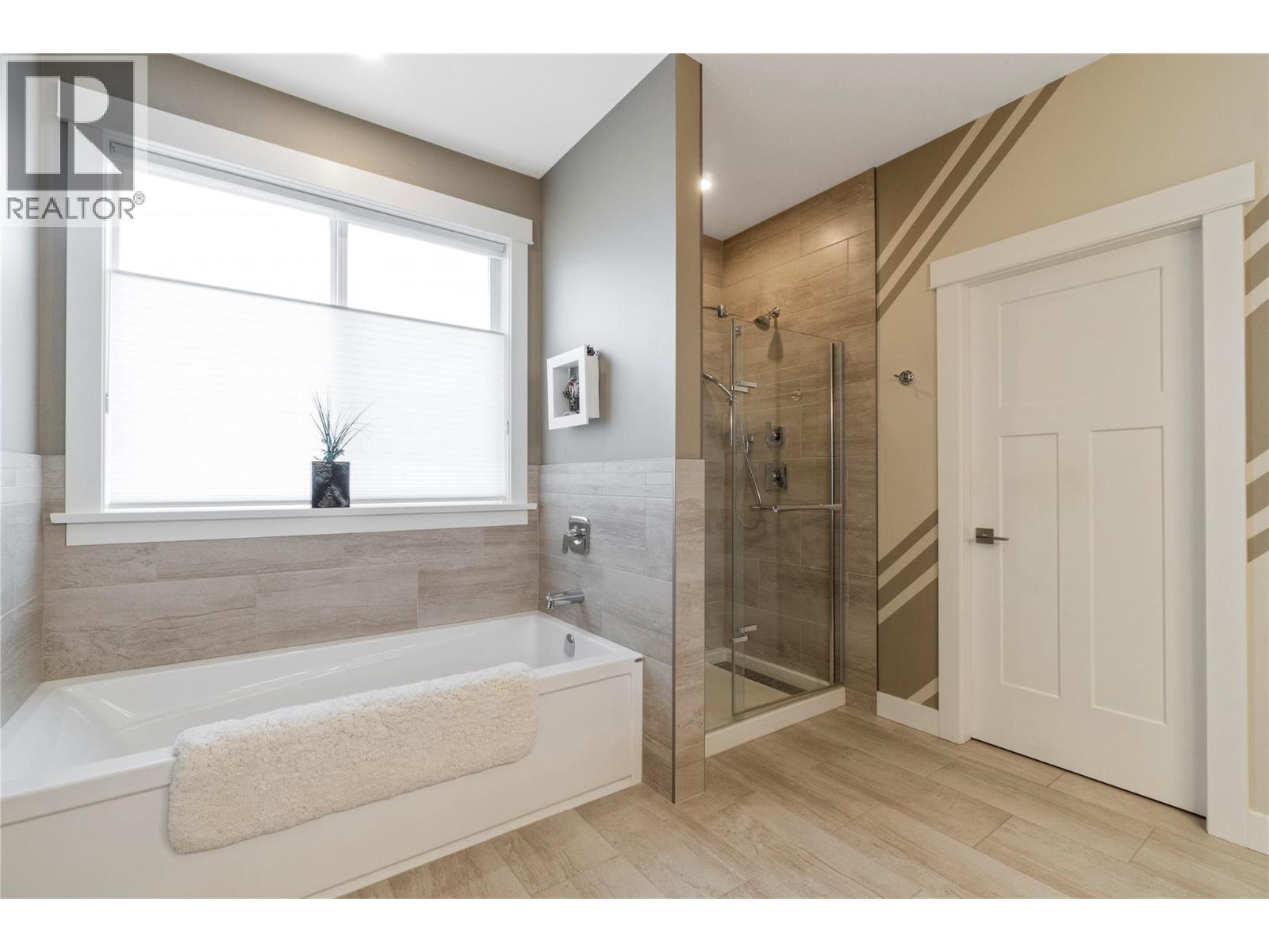  1281 24 Street Southeast, Salmon Arm