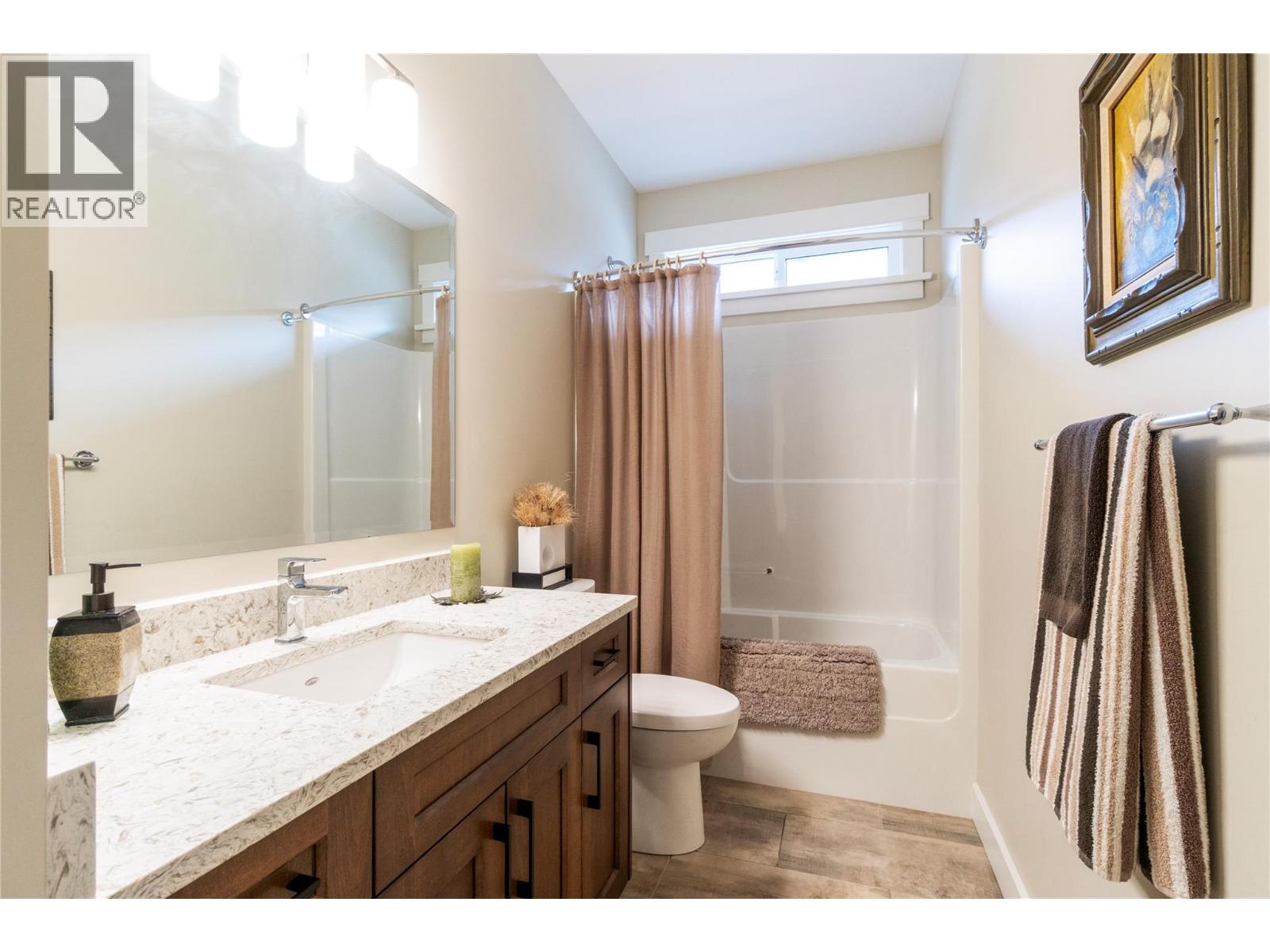  1281 24 Street Southeast, Salmon Arm