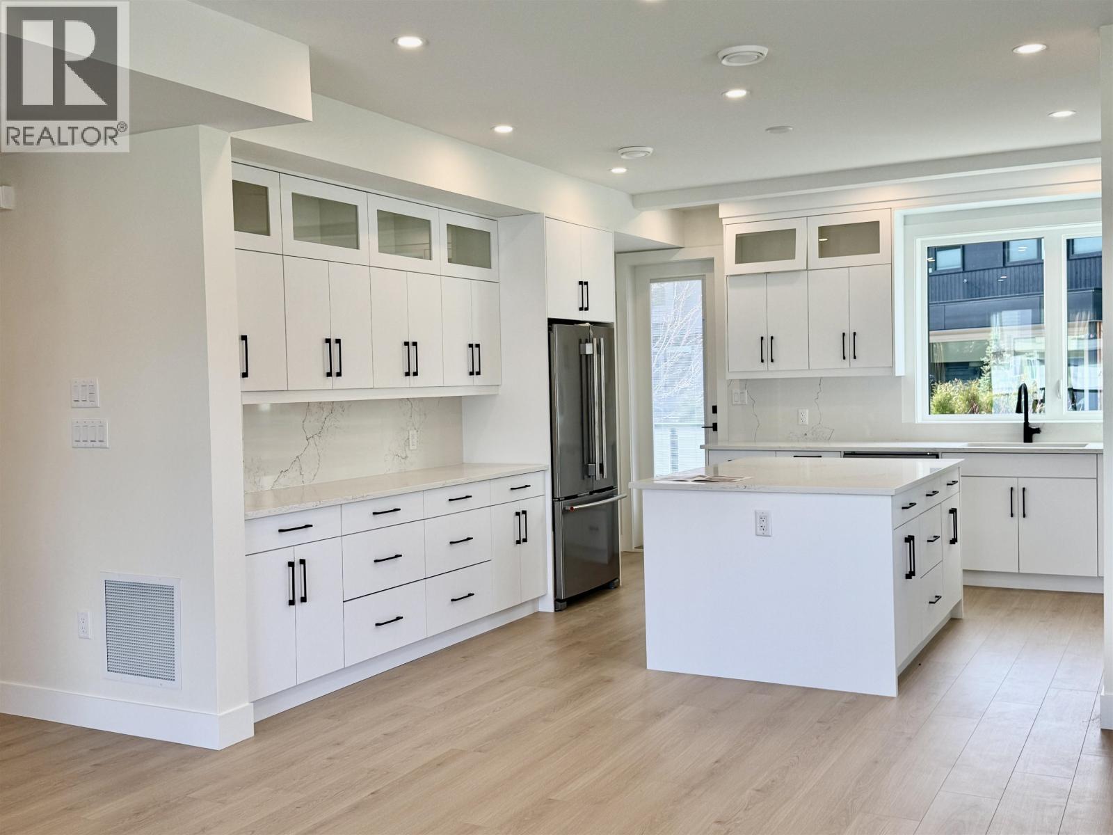 1006 PHARE CRESCENT, Pemberton