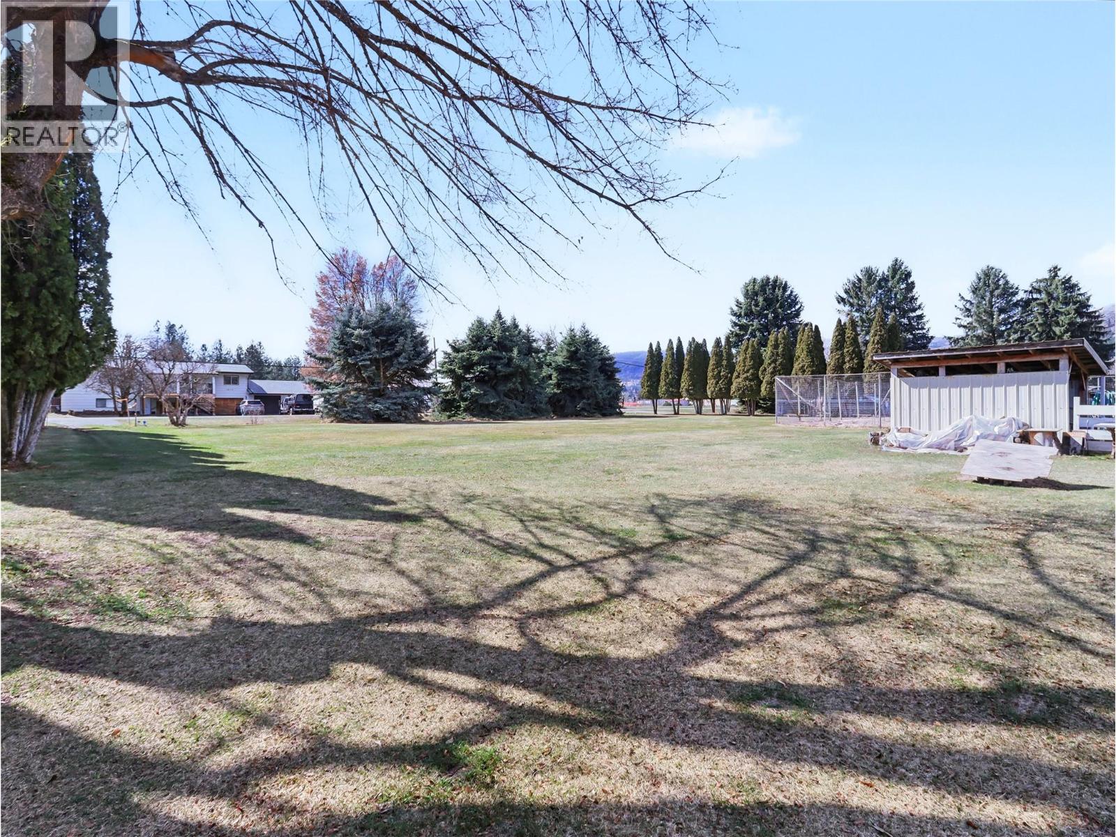 4065 Canning Road, Grand Forks