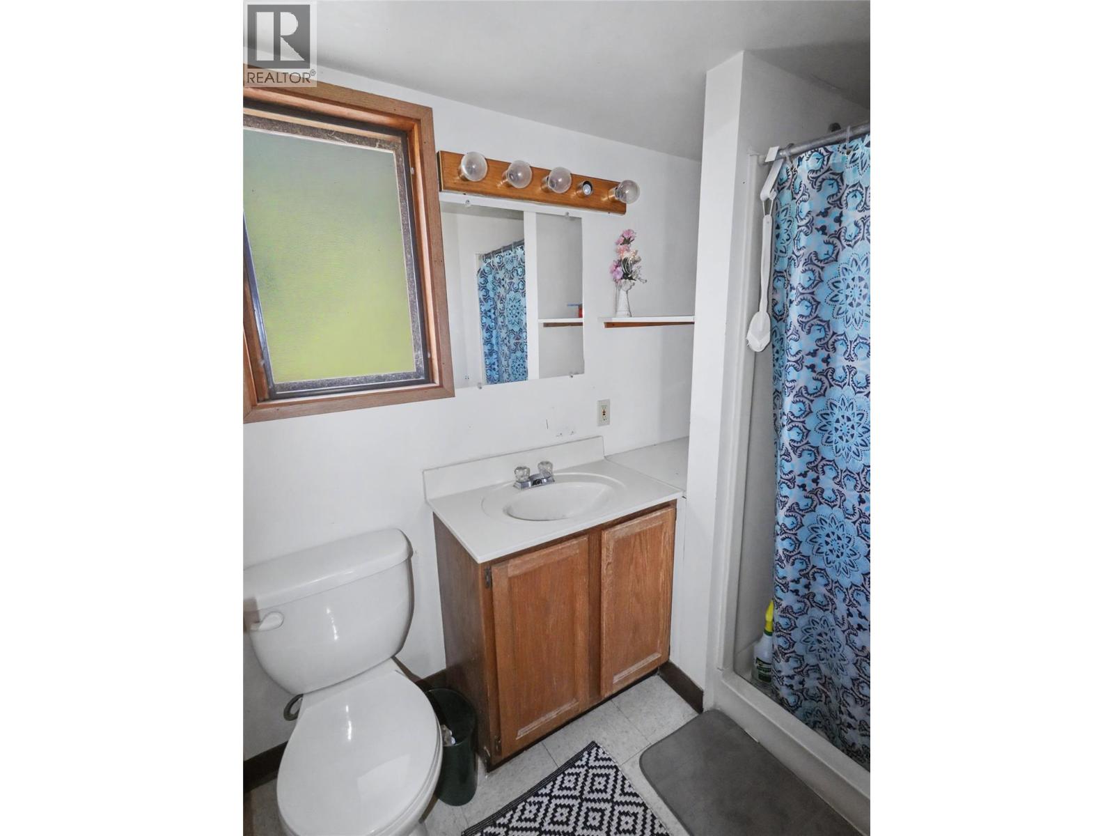 4065 Canning Road, Grand Forks