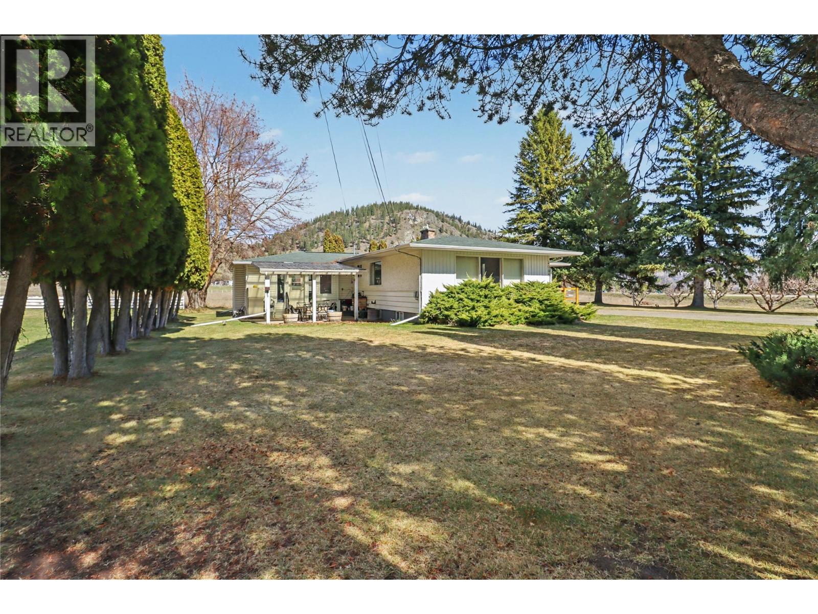 4065 Canning Road, Grand Forks