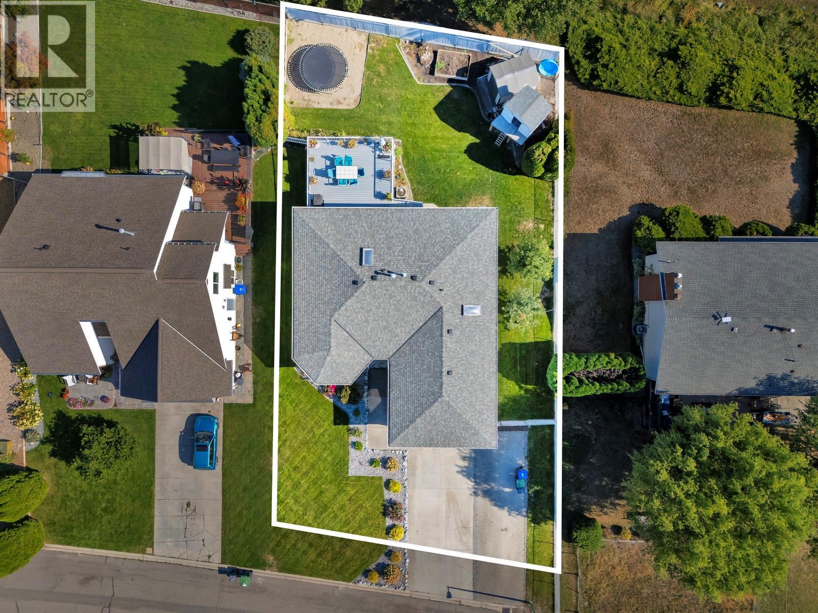  325 McTavish Road, Kelowna