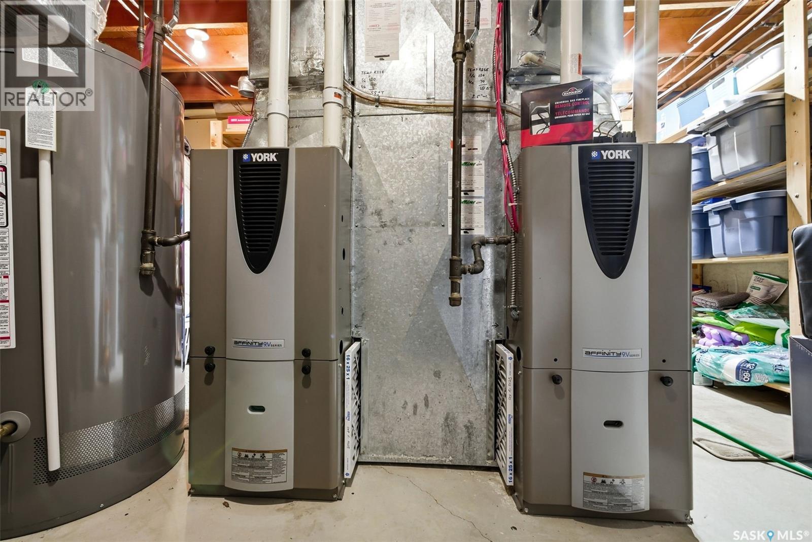 Single Family House 2 Level for Sale in  Bow BAY Regina 