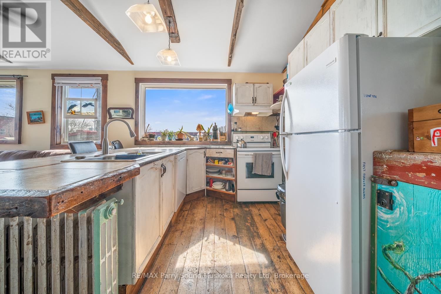 47 GIBSON STREET - 26