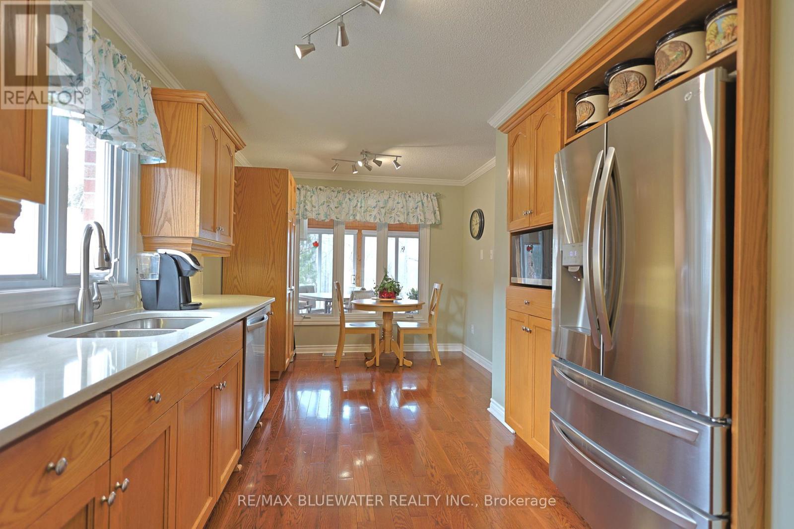 365 STATION STREET - 18