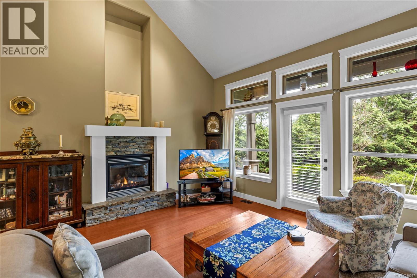 5150 SIMMHER WAY - 4