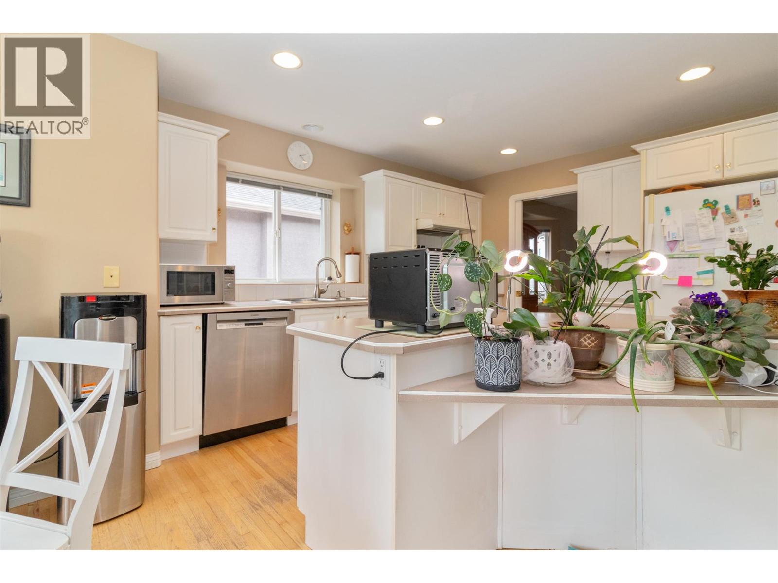  981 Westview Way, West Kelowna