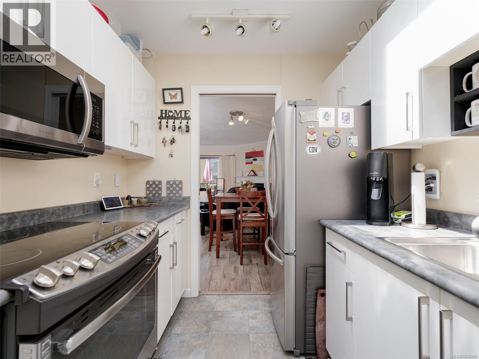 403 420 Parry Street, Victoria