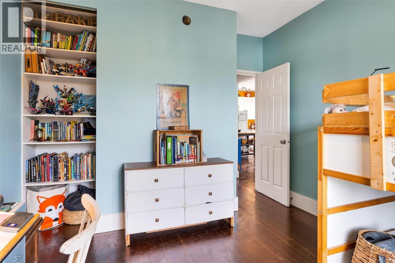  483 Constance Avenue, Esquimalt