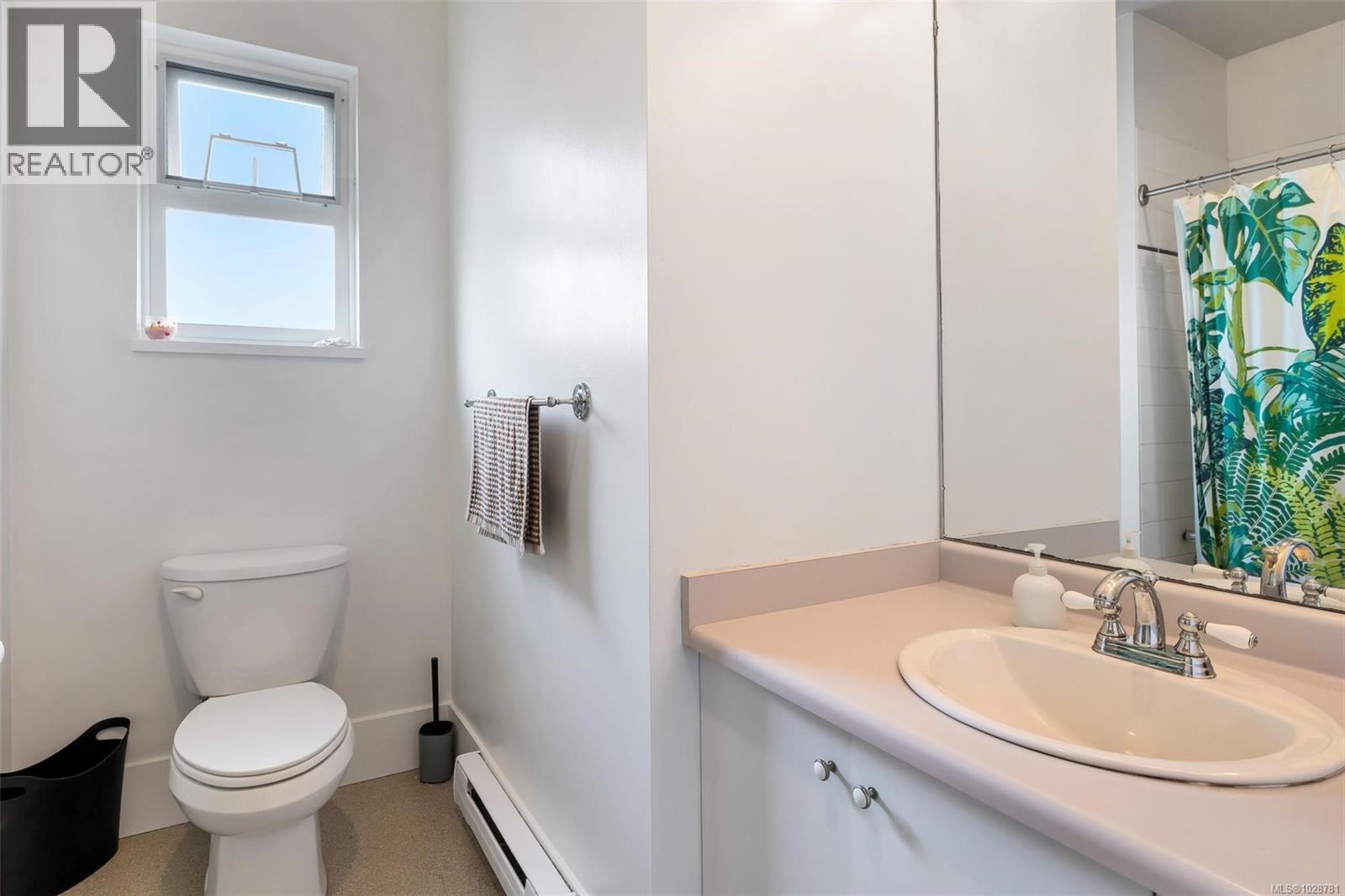  483 Constance Avenue, Esquimalt