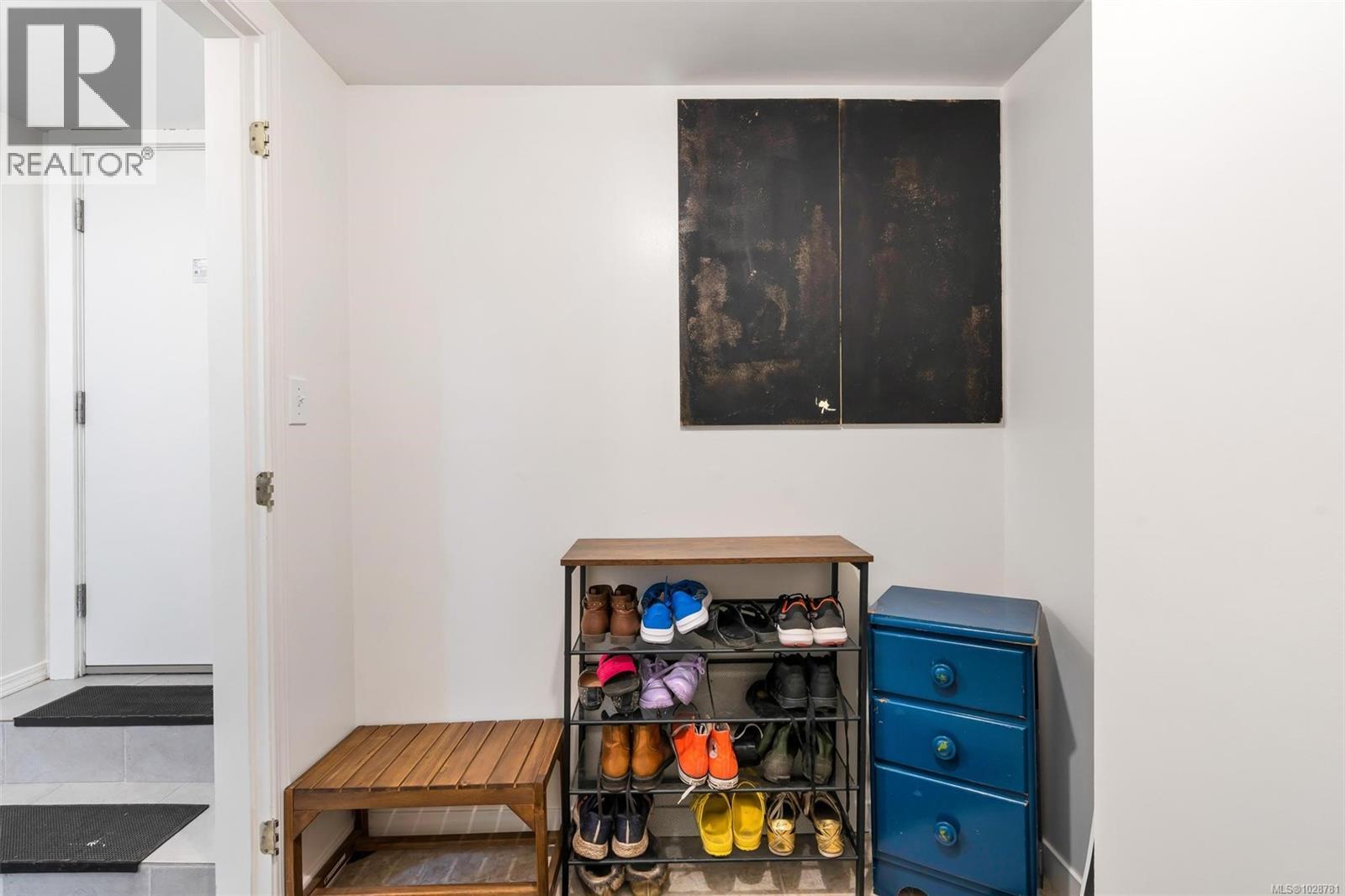  483 Constance Avenue, Esquimalt