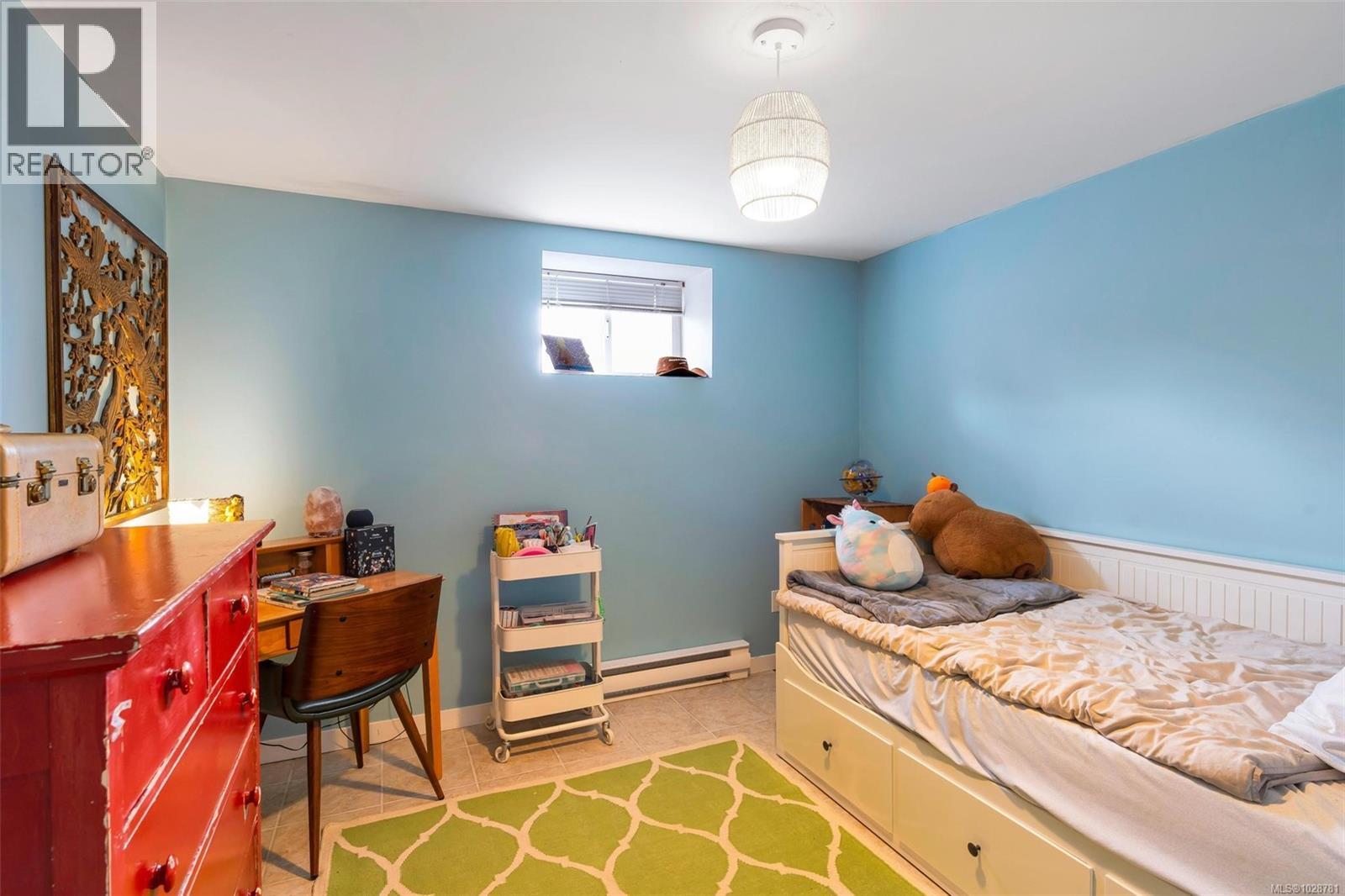  483 Constance Avenue, Esquimalt