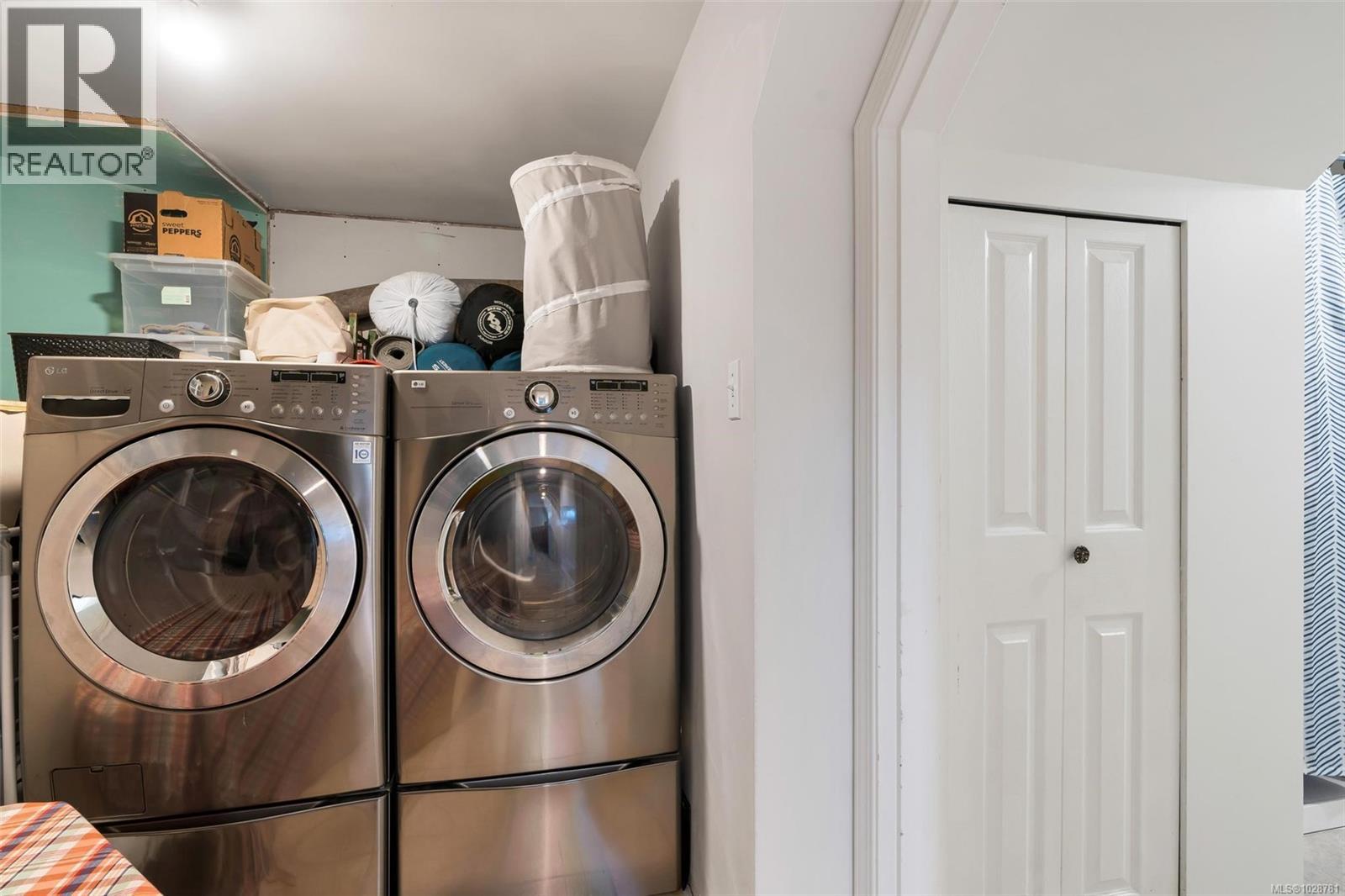  483 Constance Avenue, Esquimalt