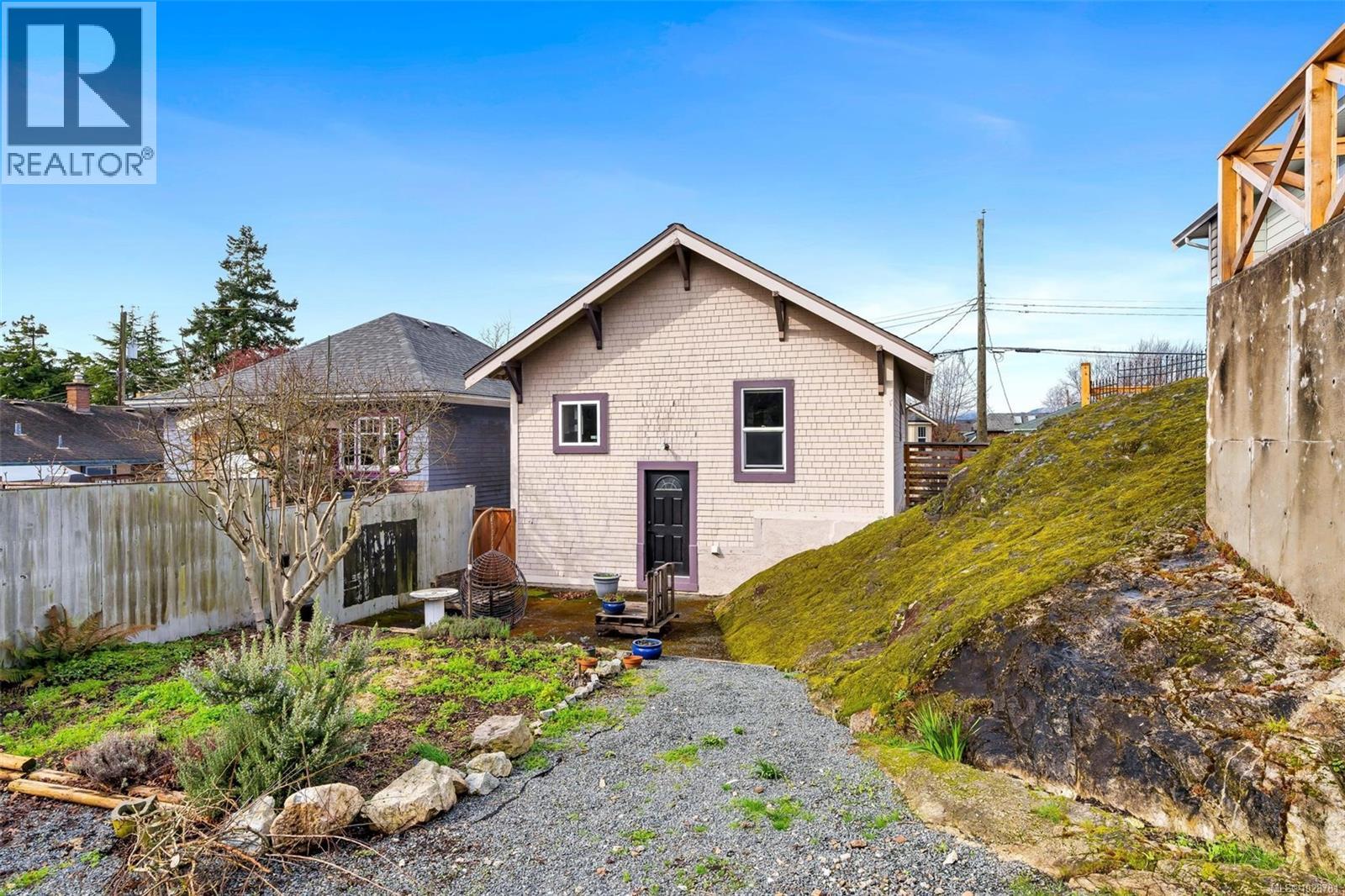  483 Constance Avenue, Esquimalt