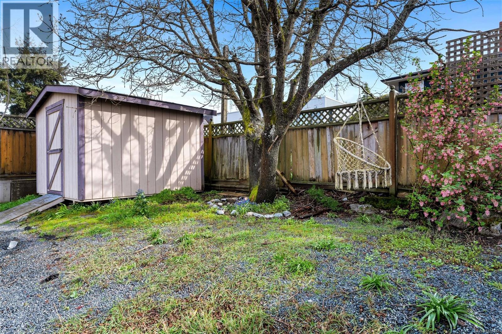  483 Constance Avenue, Esquimalt