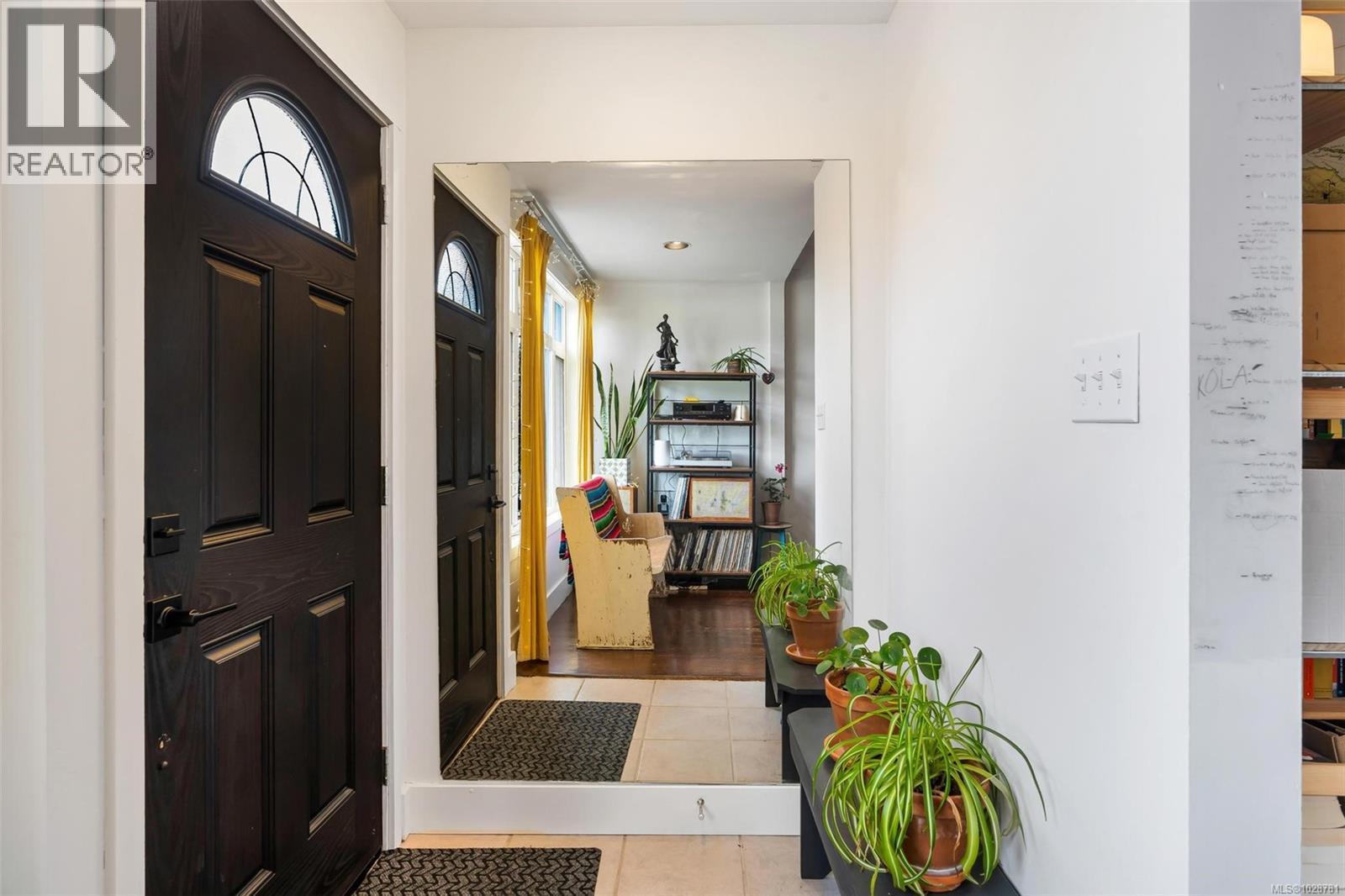  483 Constance Avenue, Esquimalt