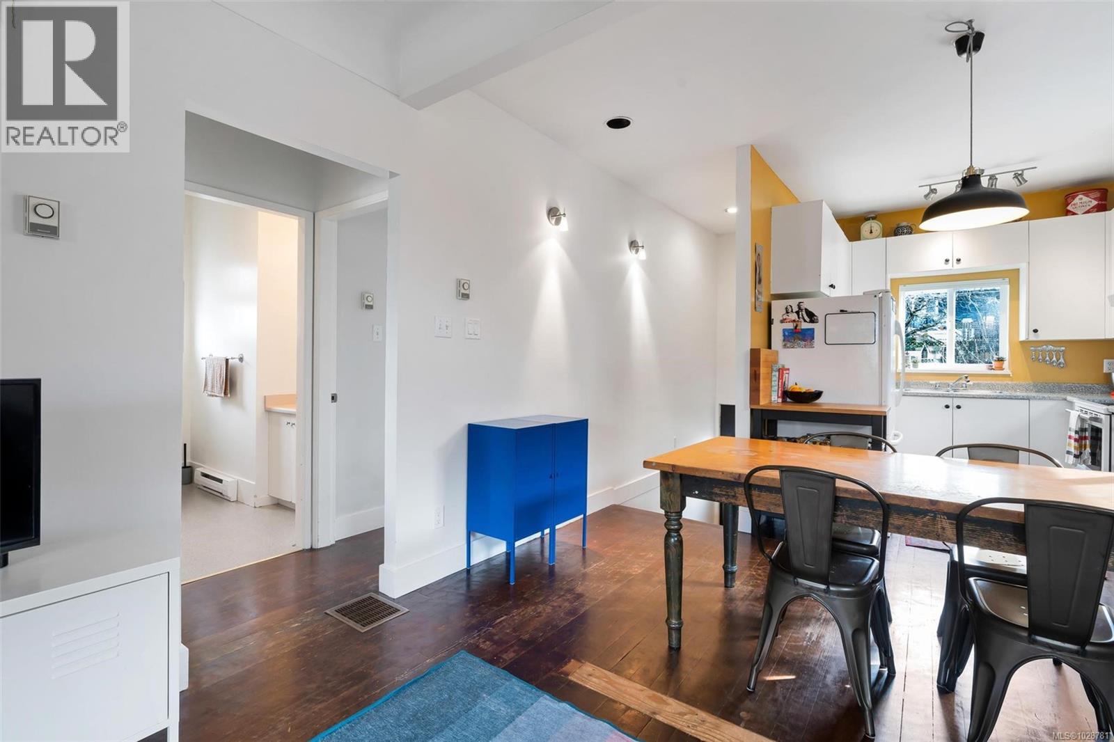  483 Constance Avenue, Esquimalt