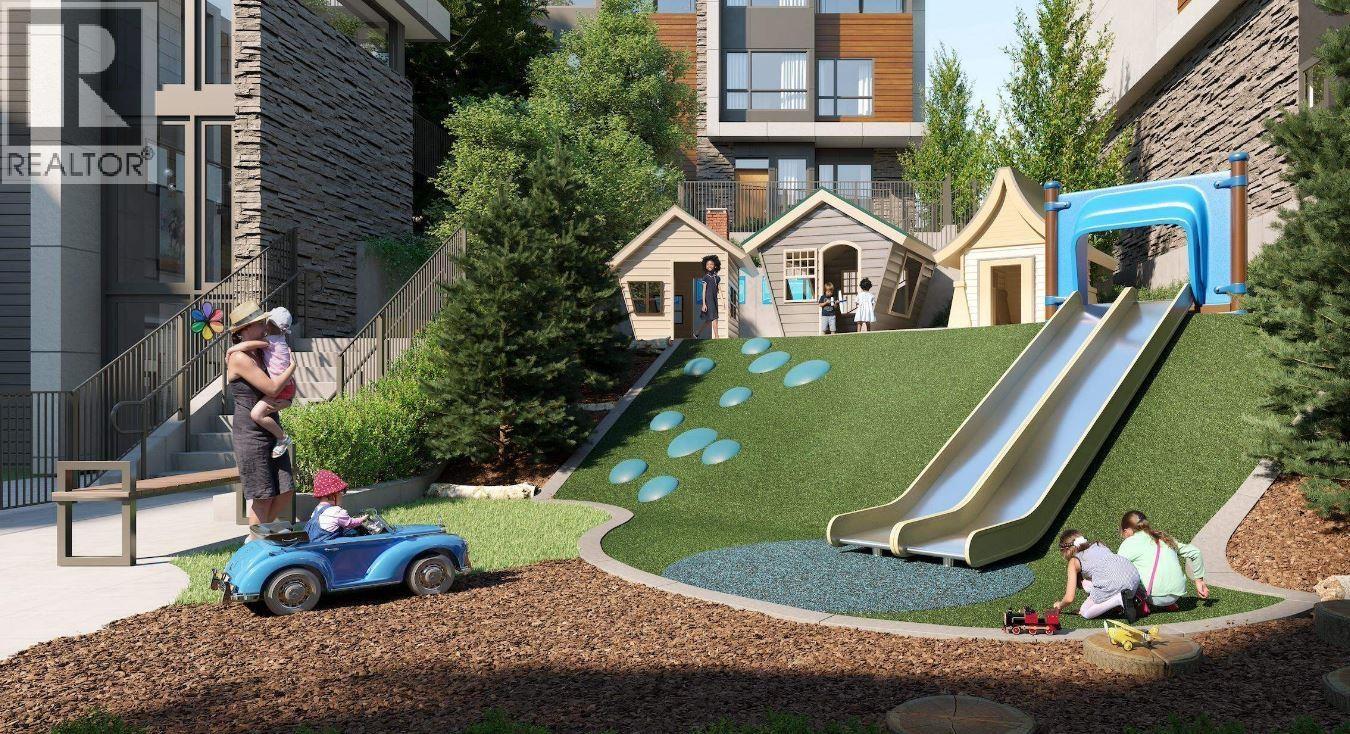 112 390 GUILBY STREET, Coquitlam