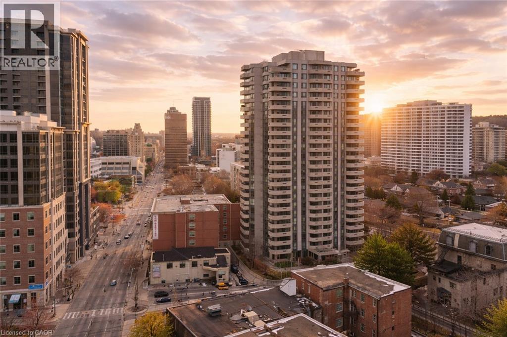 67 CAROLINE Street S Unit# 102