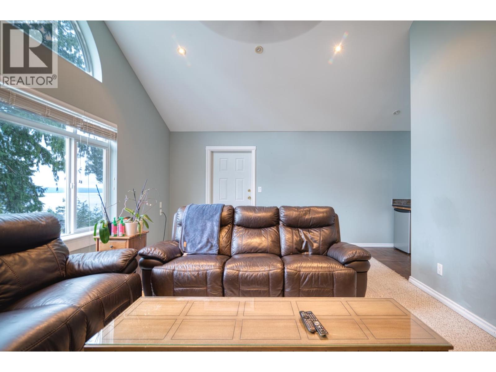 4177 JOHNSTON HEIGHTS DRIVE, Pender Harbour