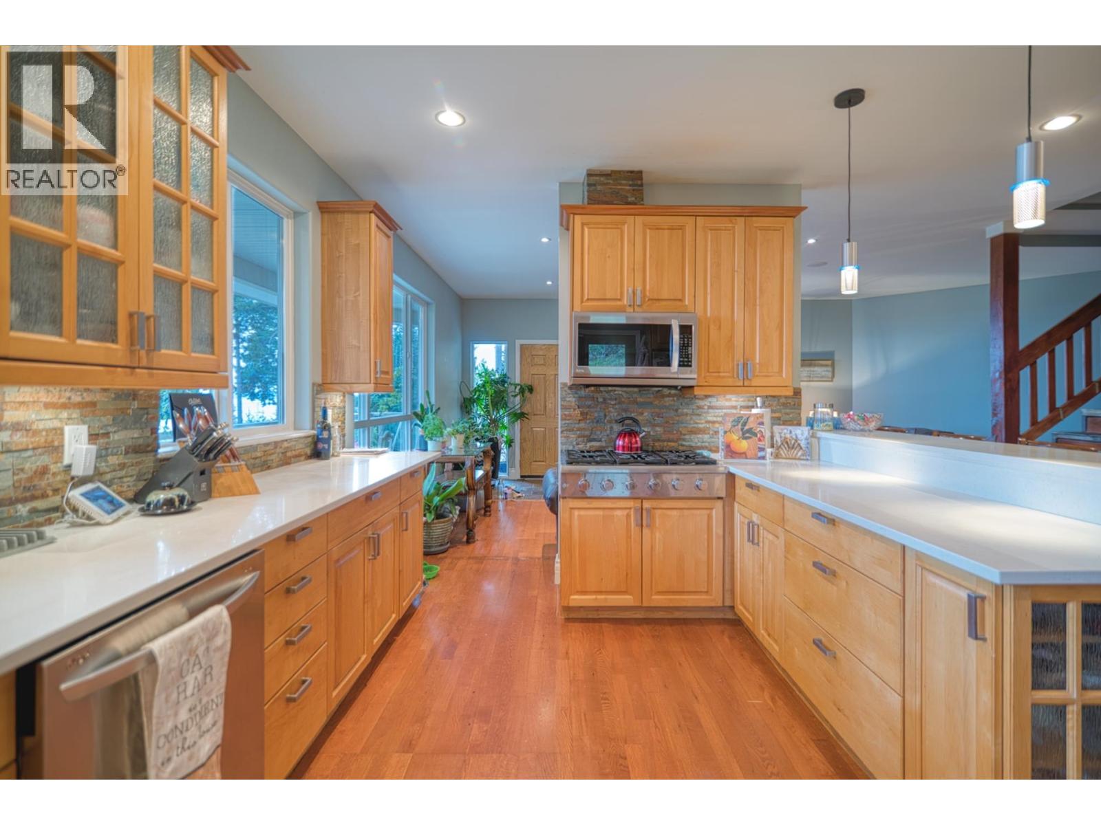 4177 JOHNSTON HEIGHTS DRIVE, Pender Harbour