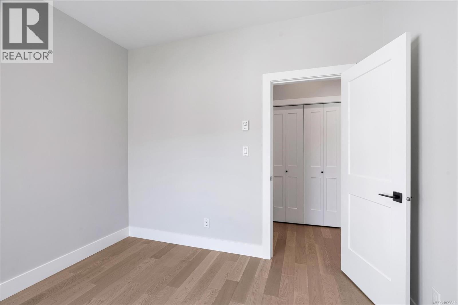 1398 SANDSTONE LANE - 27