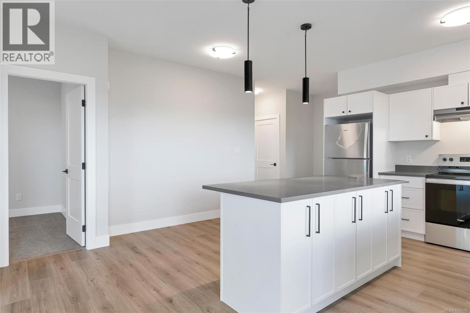 1398 SANDSTONE LANE - 67