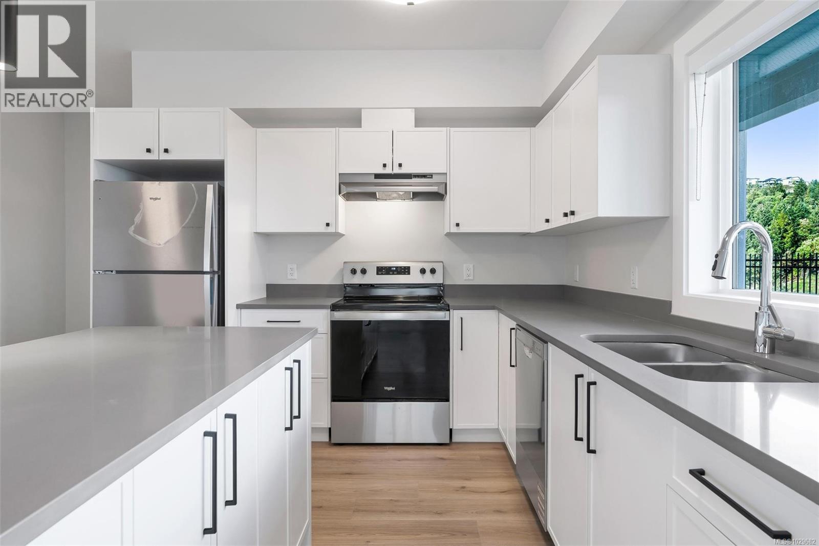 1398 SANDSTONE LANE - 64