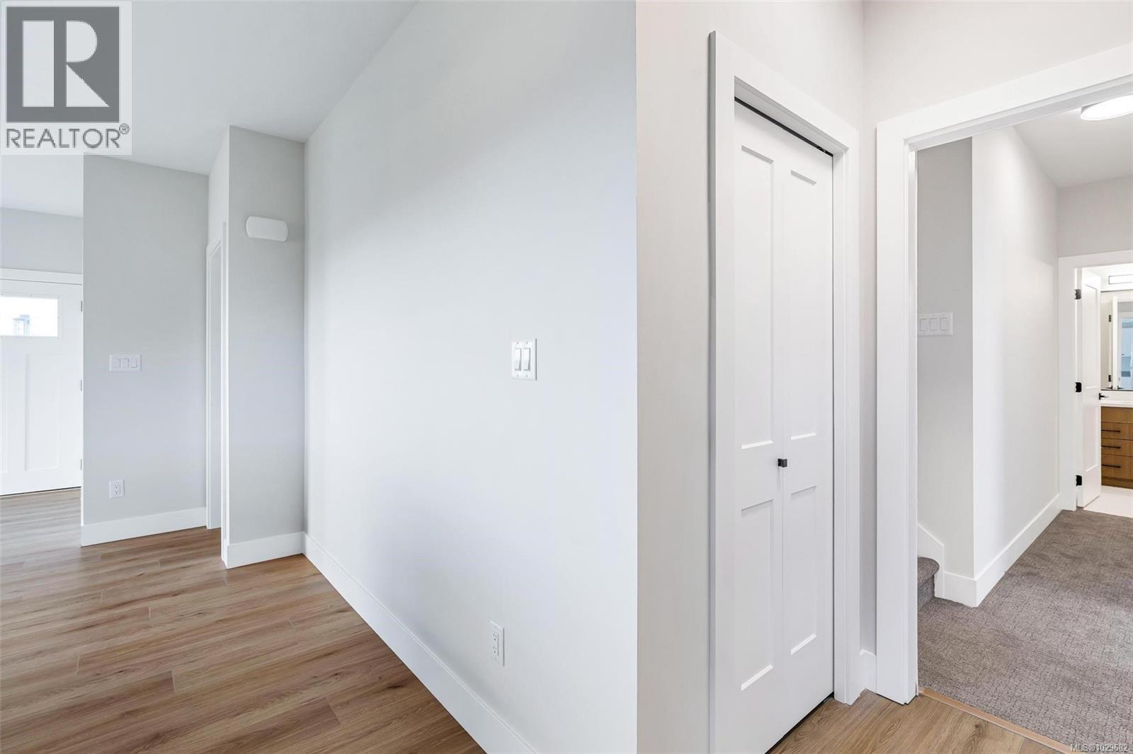 1398 SANDSTONE LANE - 61