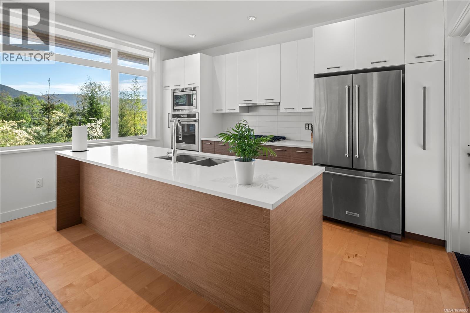  9905 Stin-Qua Road, Honeymoon Bay