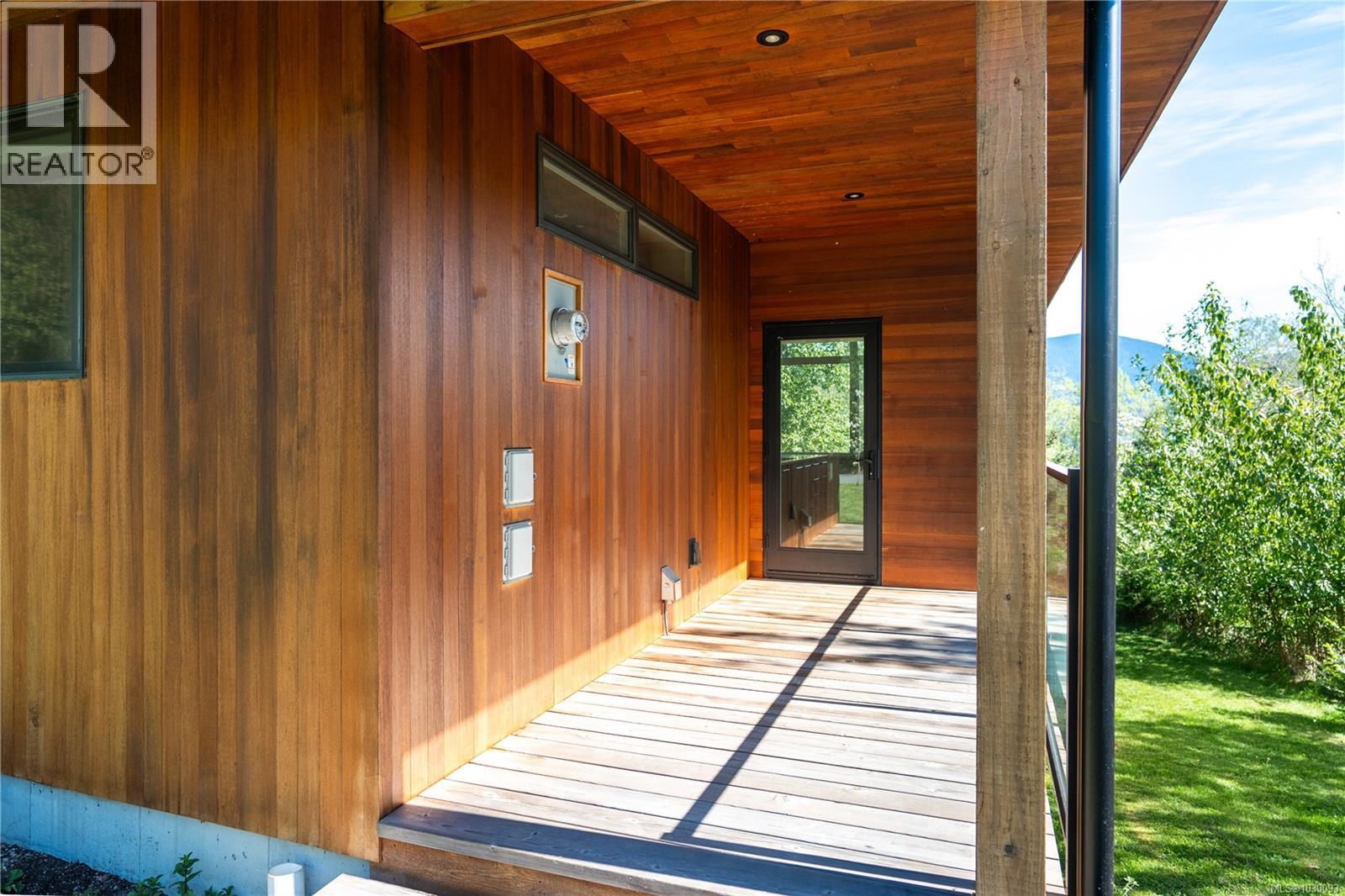  9905 Stin-Qua Road, Honeymoon Bay