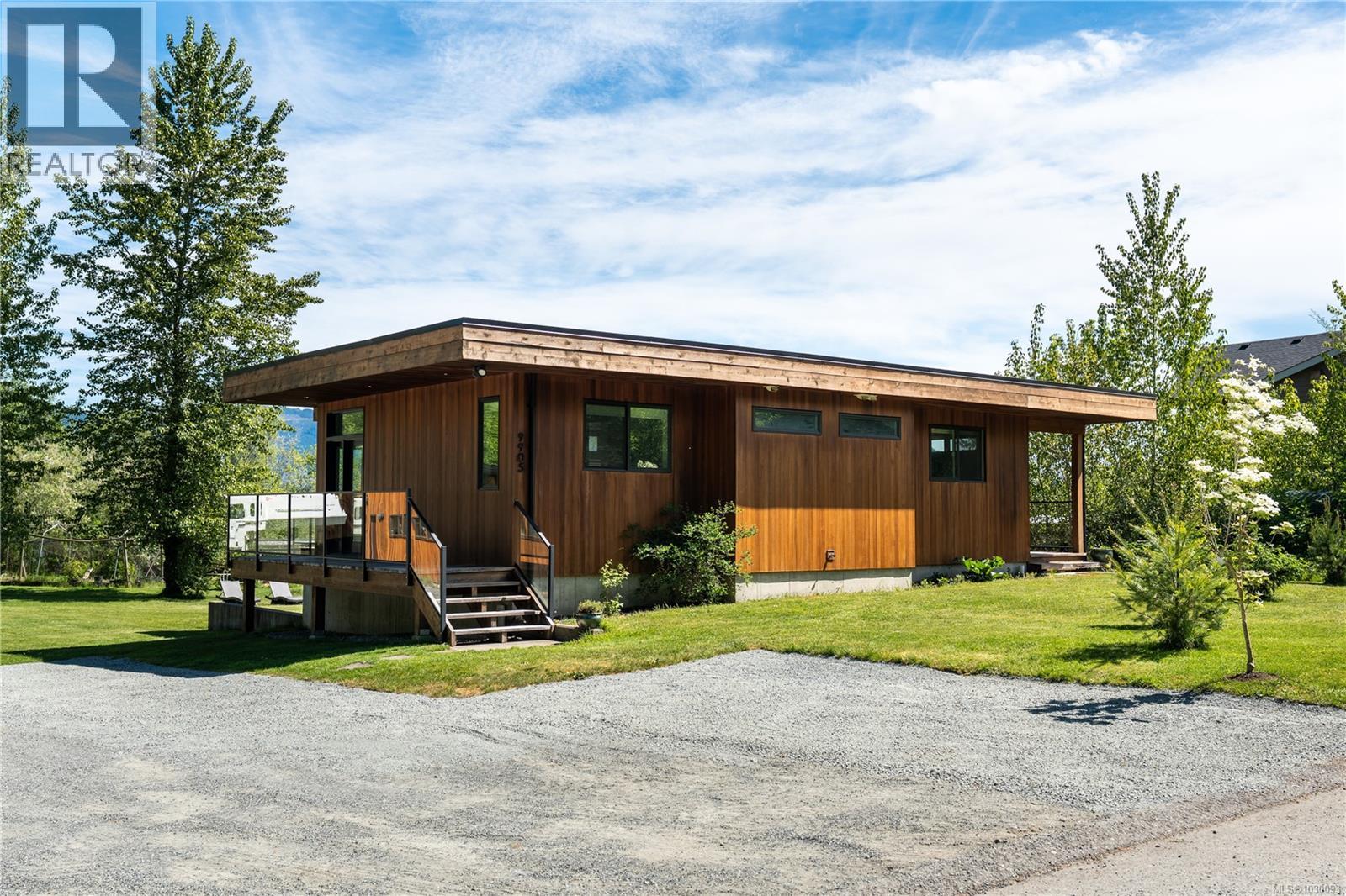  9905 Stin-Qua Road, Honeymoon Bay