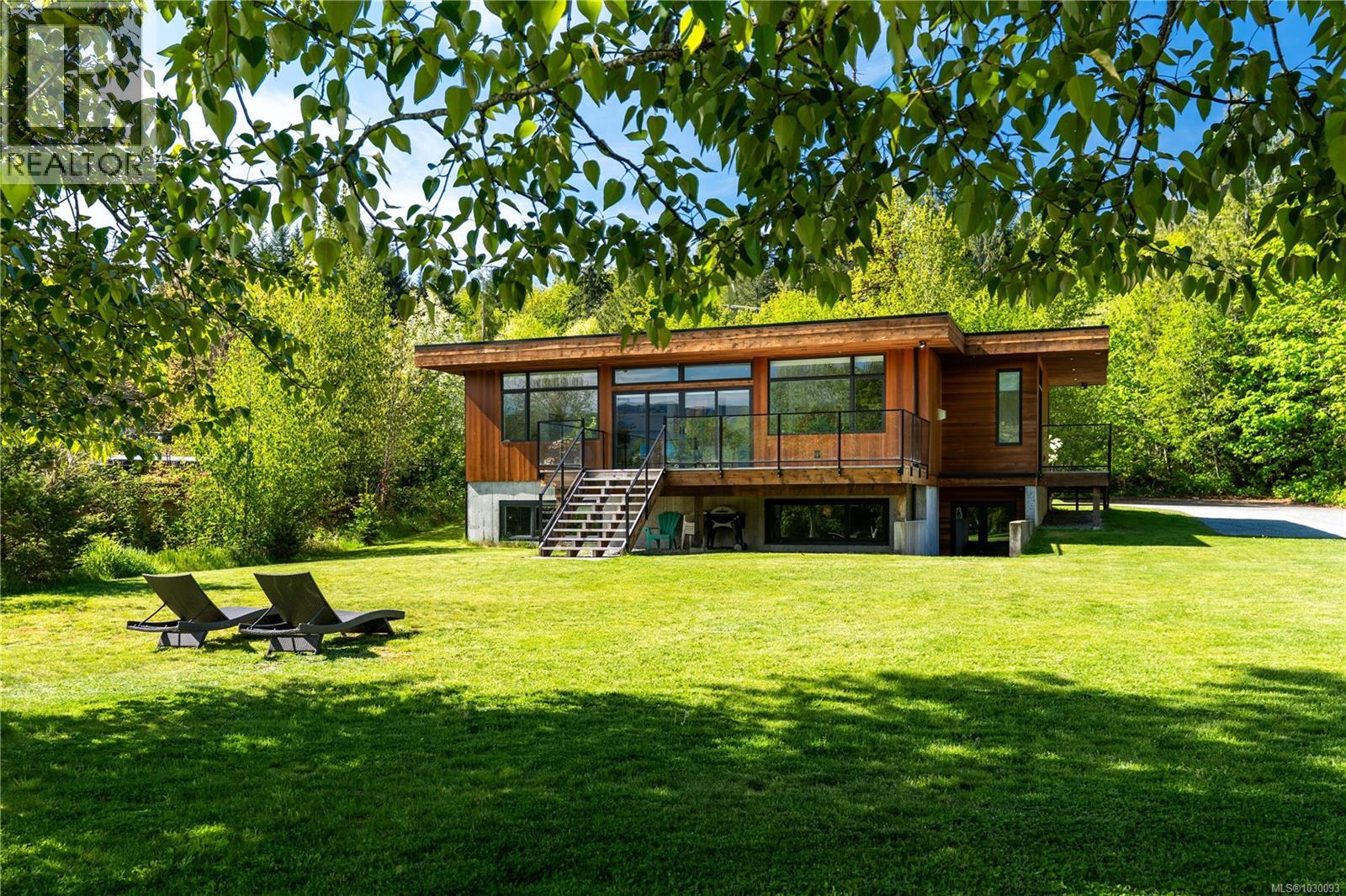  9905 Stin-Qua Road, Honeymoon Bay