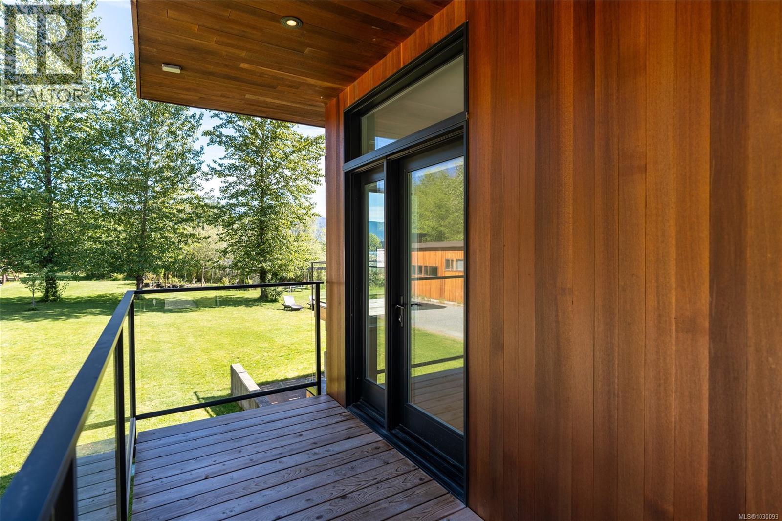  9905 Stin-Qua Road, Honeymoon Bay