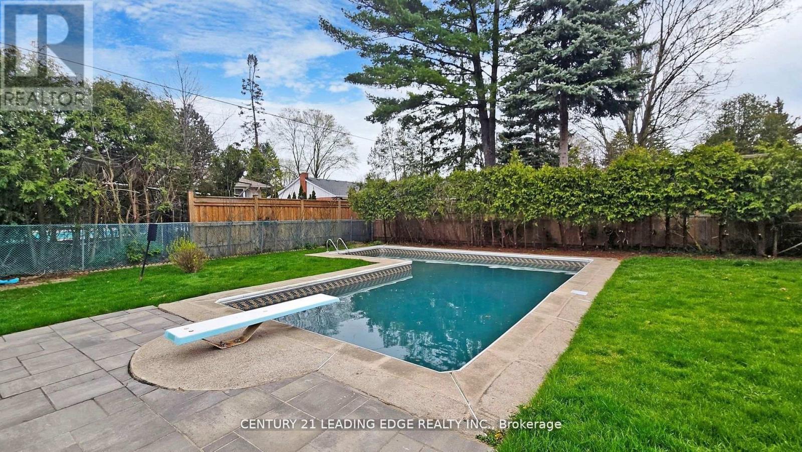 3070 O'HAGAN DRIVE - 34