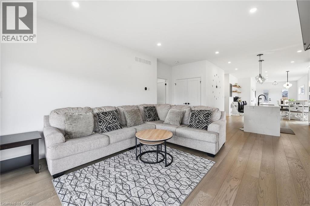 4 HARVARD Court - 18