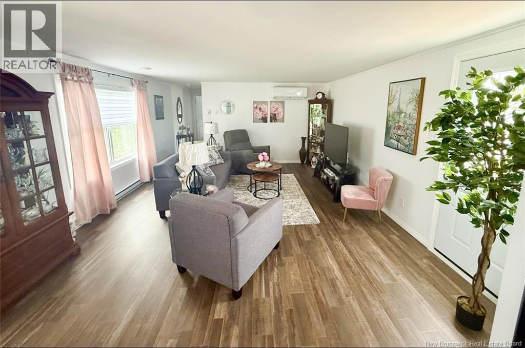 36 Orchard Crescent — photo 11