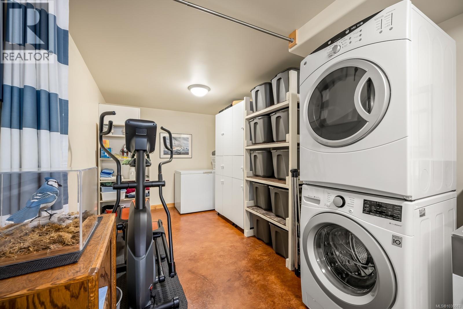 6590 COUNTRY RD - 25