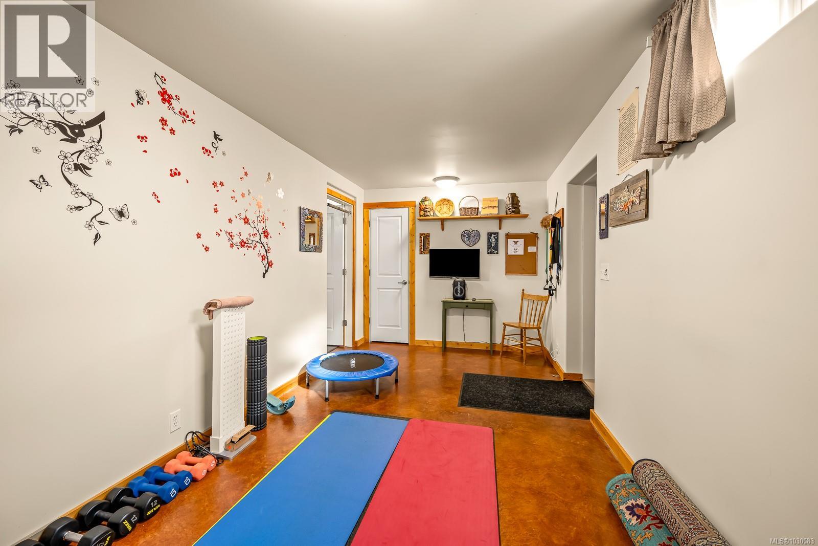 6590 COUNTRY RD - 26