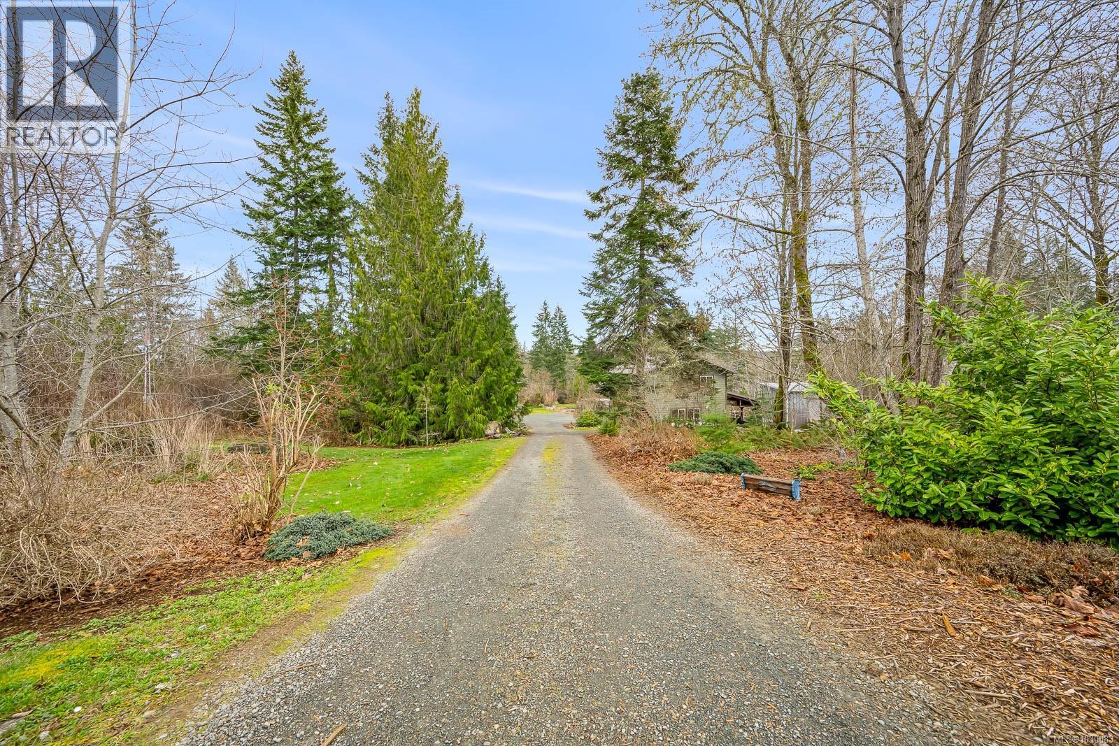 6590 COUNTRY RD - 29