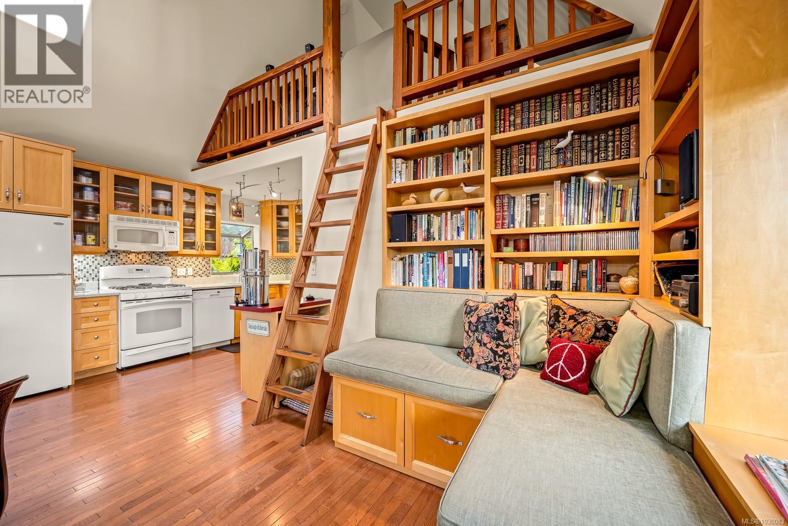 6590 COUNTRY RD - 12