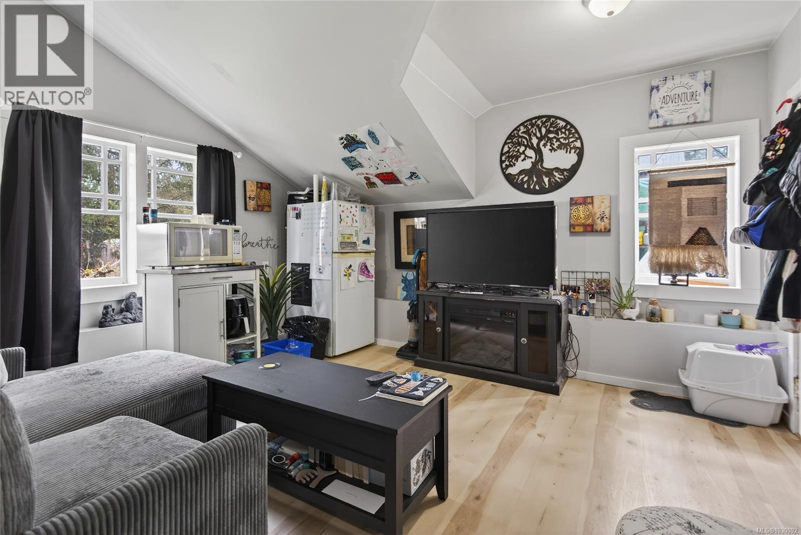 7874 & 7876 FAIRVIEW RD - 57