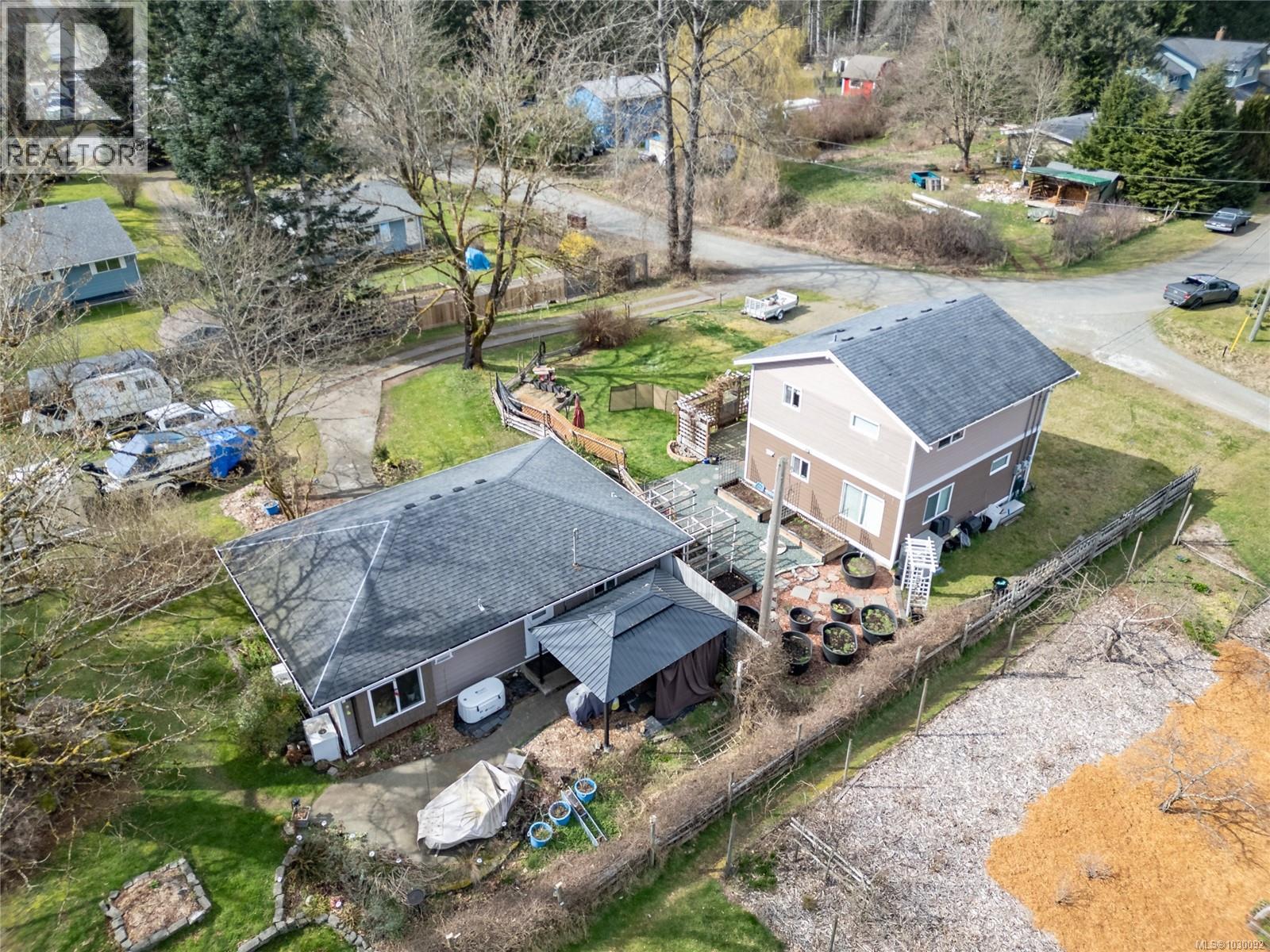 7874 & 7876 FAIRVIEW RD - 64