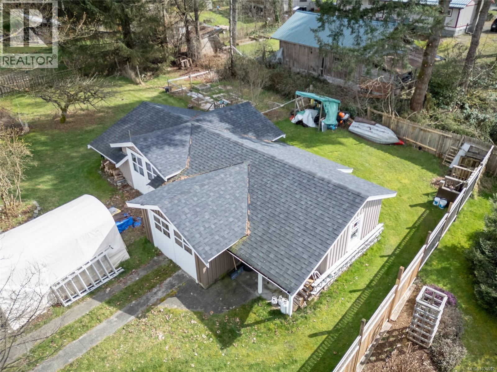 7874 & 7876 FAIRVIEW RD - 7