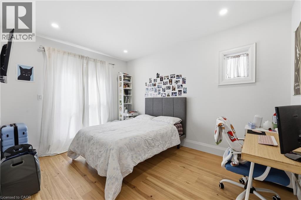 129 JACKSON Street W - 15